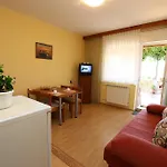 شقة Mihajic M كليمنو