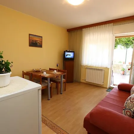 Apartment Mihajic M Klimno